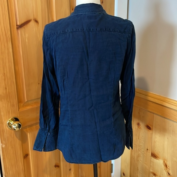 Banana Republic Denim shirt - Picture 6 of 10
